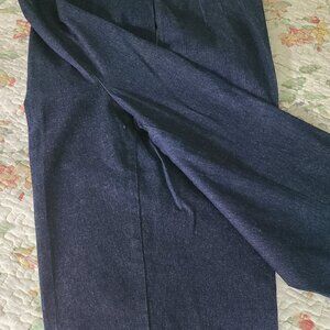 Gently worn Capris by Briggs Deep Blue Denim Stylish sz 18W